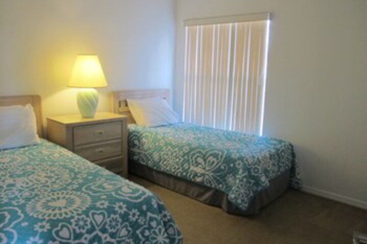 Room 175 of 291