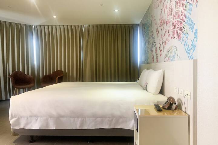 Room 26 of 154