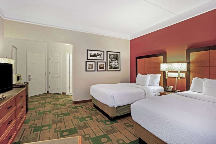 Room 25 of 79