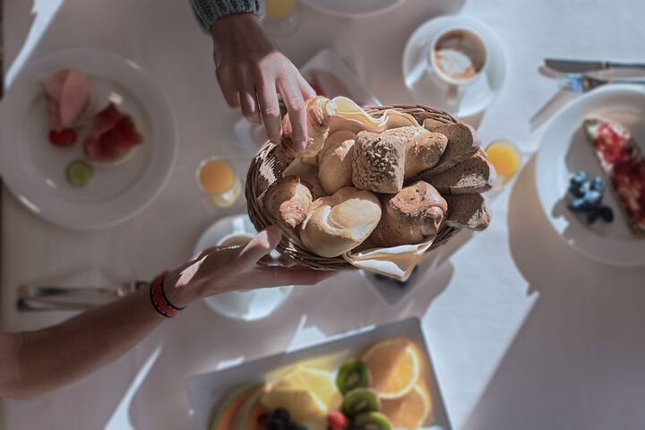 Breakfast/Coffee Service 28 of 32