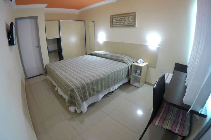 Room 17 of 75