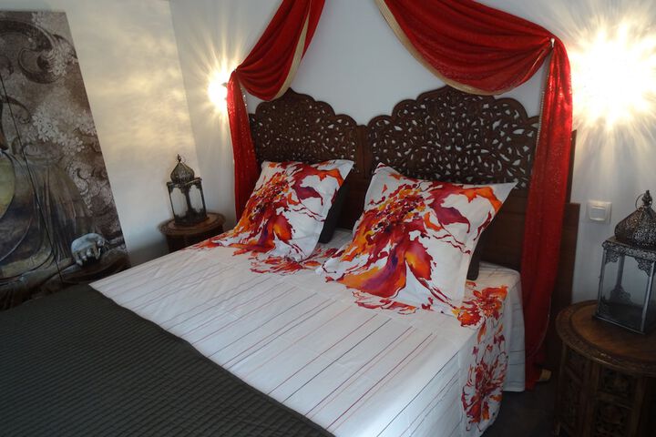 Room 6 of 31