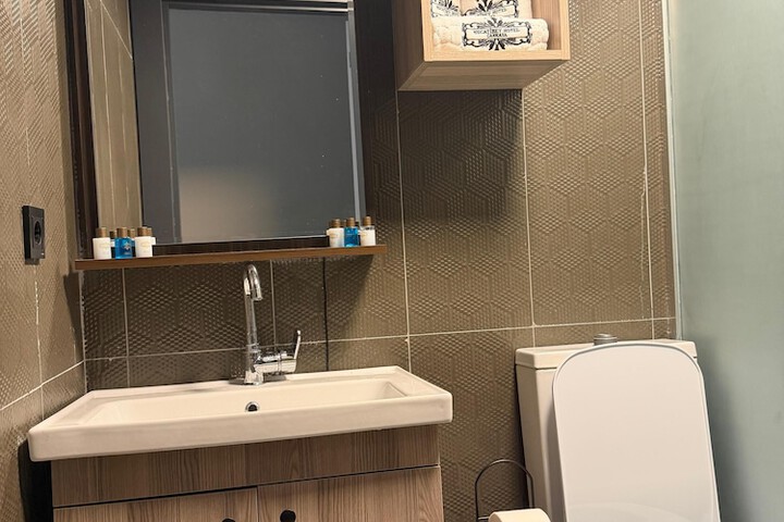 Room 44 of 59