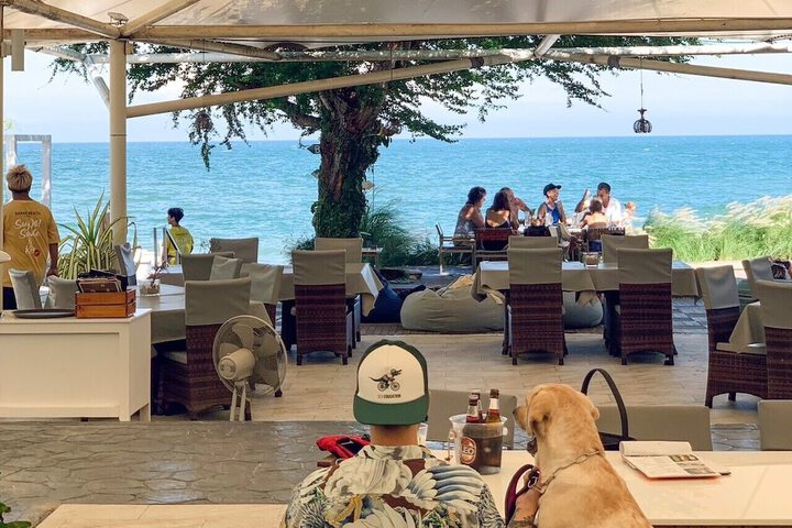 Dining 38 of 61