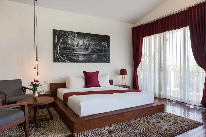 Room 4 of 95