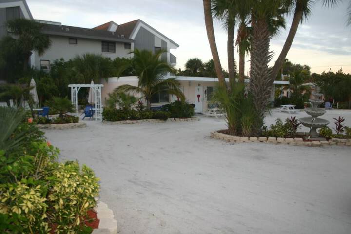 Property Grounds 280 of 359