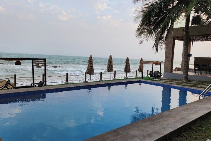 Pool 54 of 75