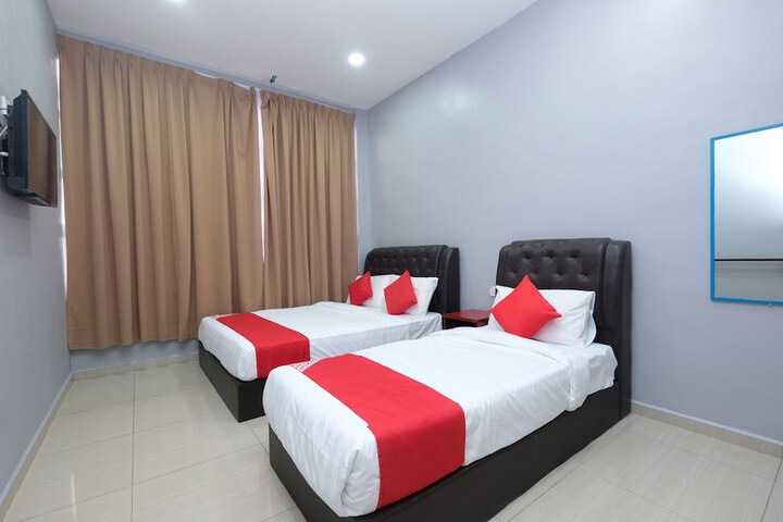 Room 4 of 43