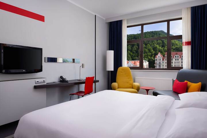 Room 16 of 140