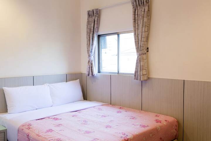 Room 7 of 50