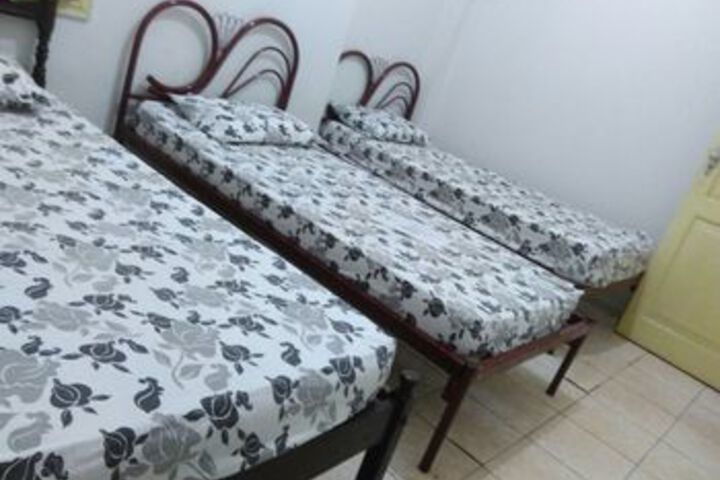 Room 98 of 189