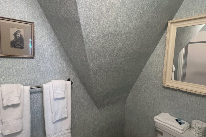 Room 58 of 84