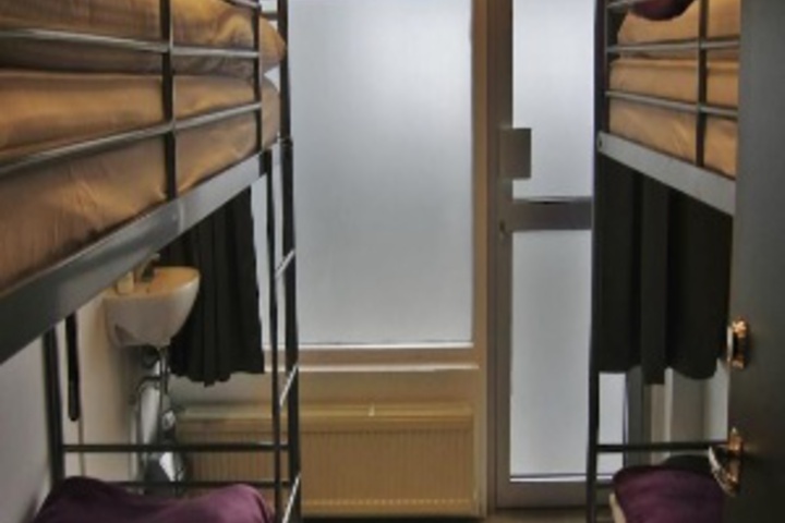 Room 260 of 276
