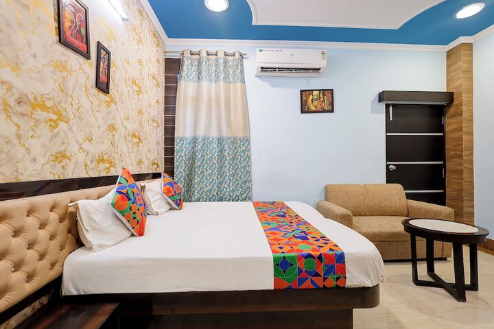 Room 18 of 37