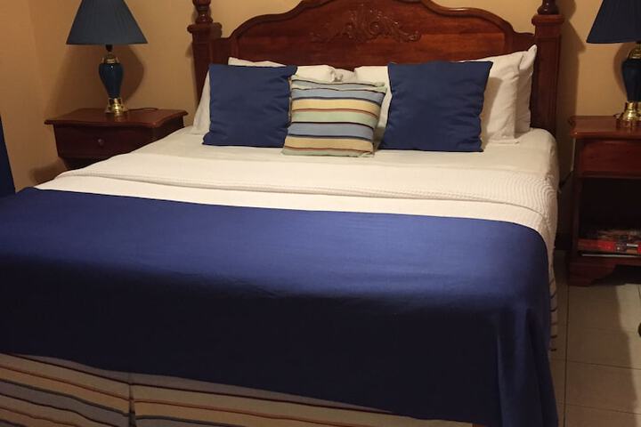 Room 22 of 162