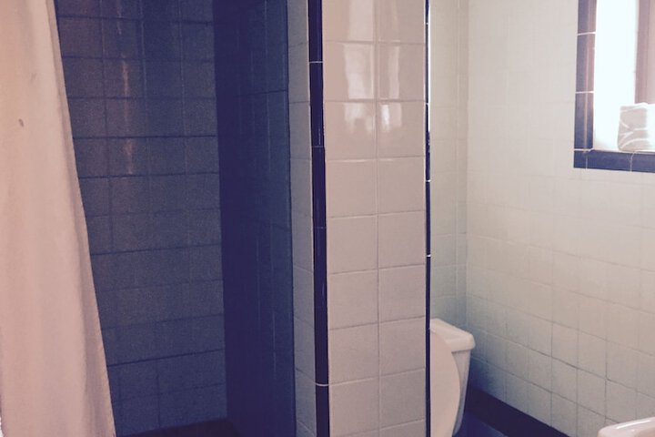 Room 15 of 27