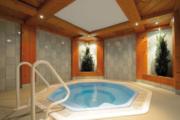 Spa 21 of 50