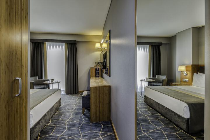 Room 10 of 54
