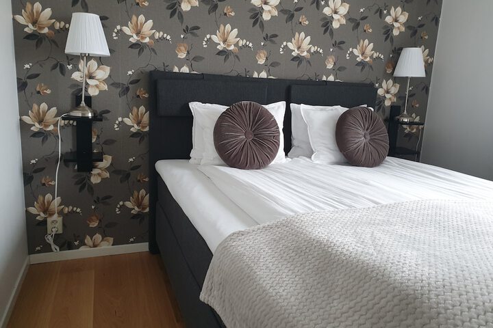 Room 12 of 41