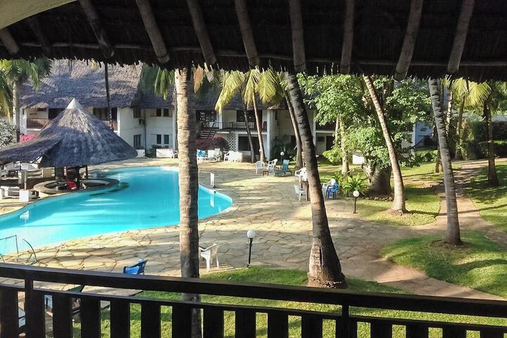 Pool 61 of 103