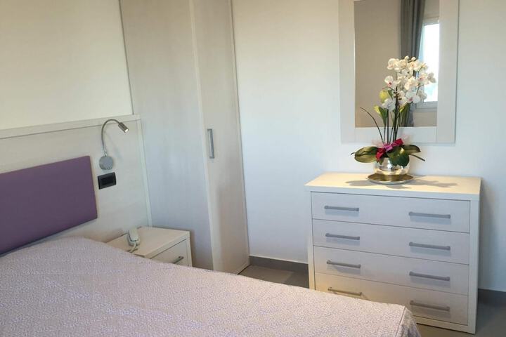 Room 11 of 55