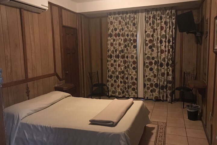 Room 5 of 21