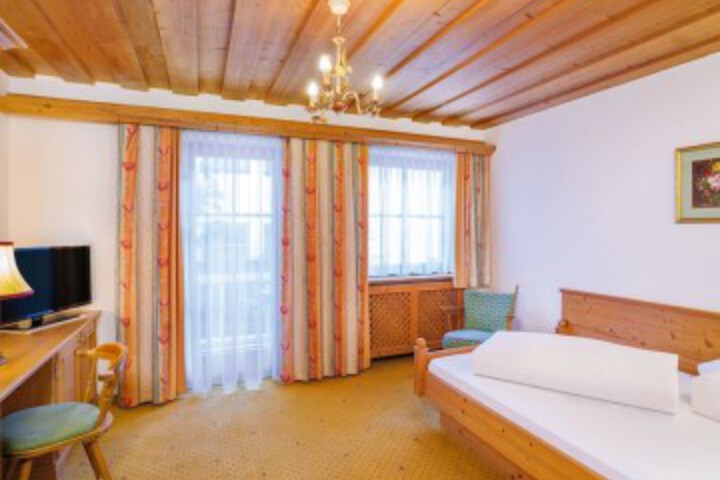 Room 20 of 94