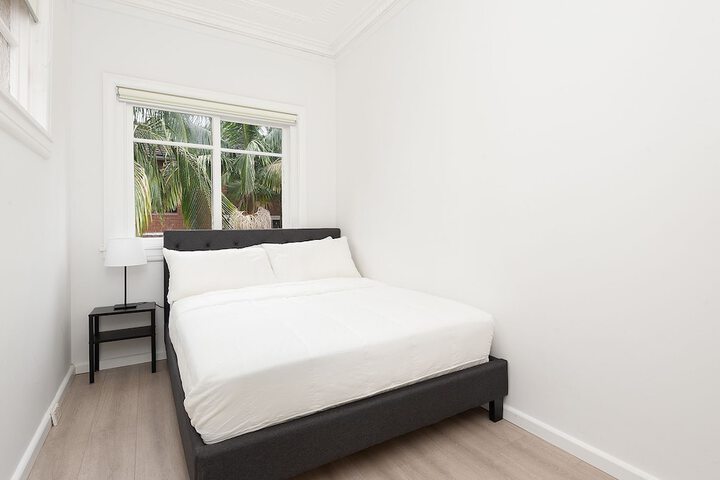 Room 3 of 9
