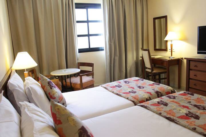Room 13 of 46