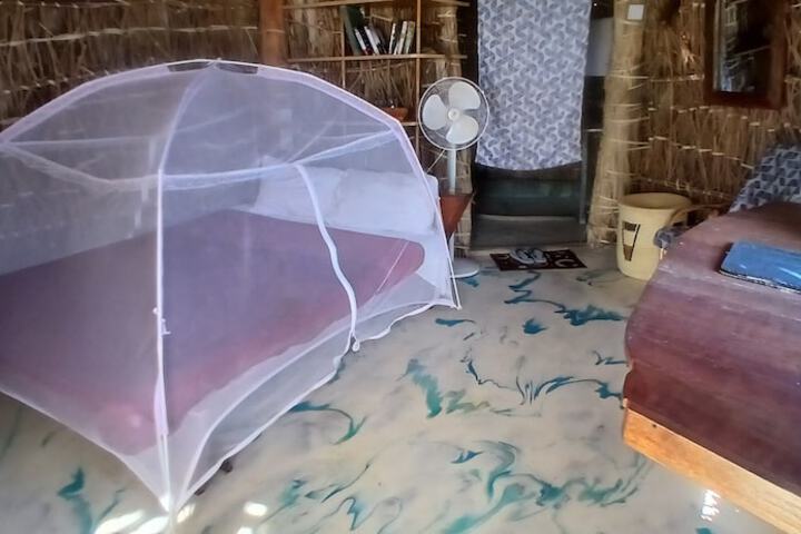 Room 3 of 46