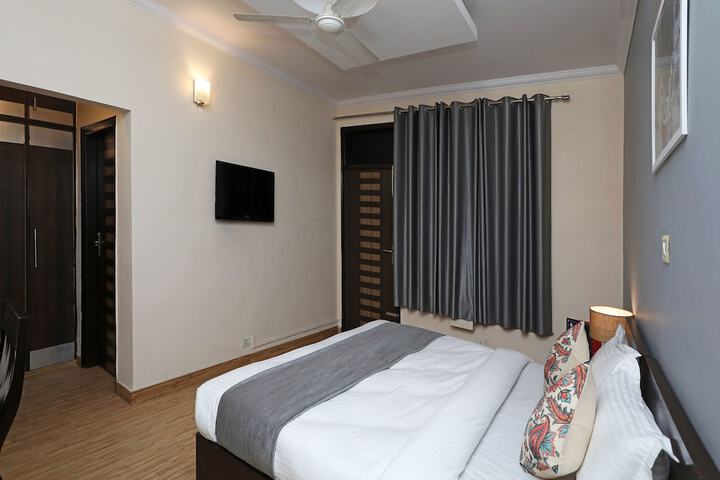 Room 18 of 22