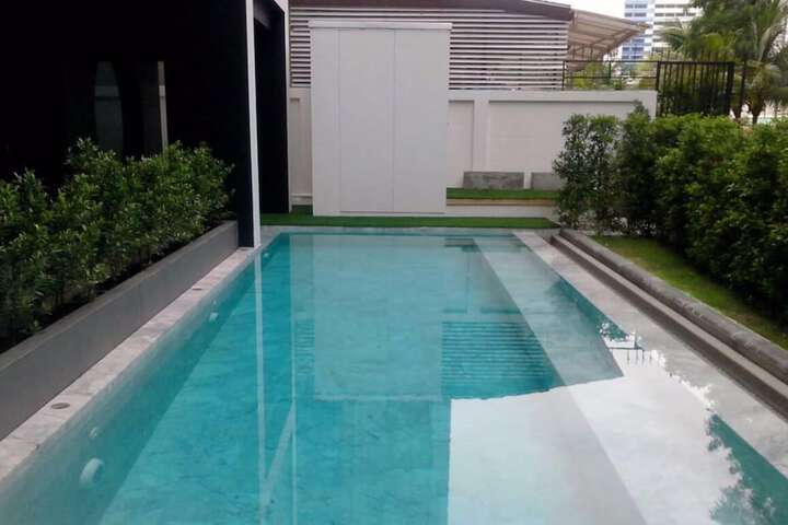 Pools & Facilities
