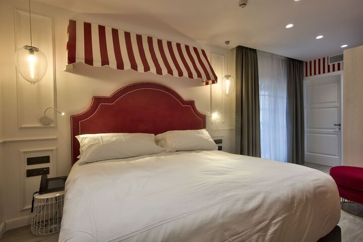 Room 45 of 93