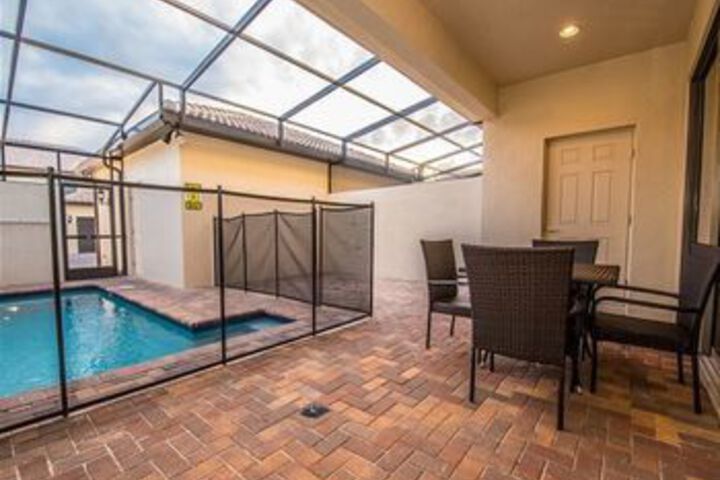 Terrace/Patio 12 of 12