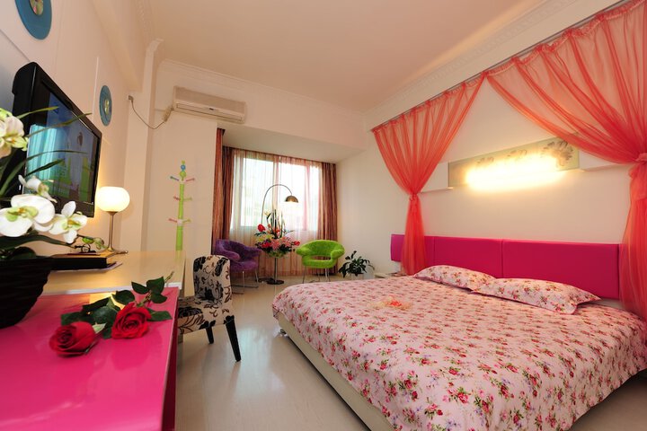 Room 10 of 72