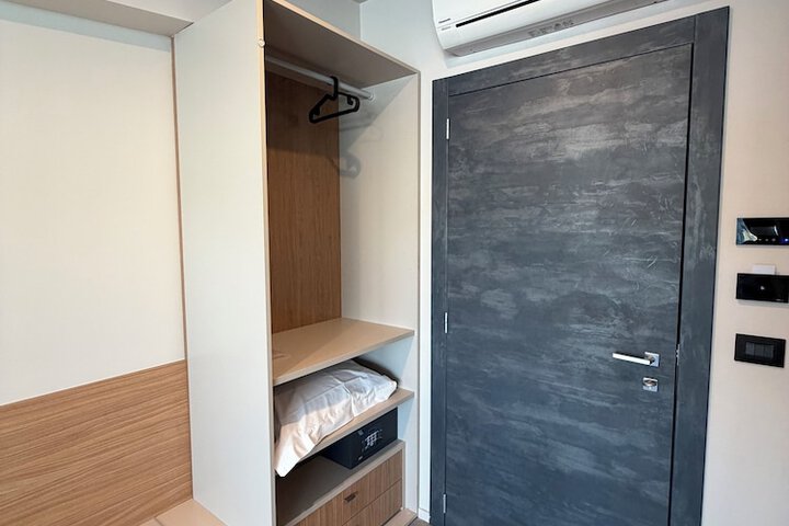 Room 5 of 54