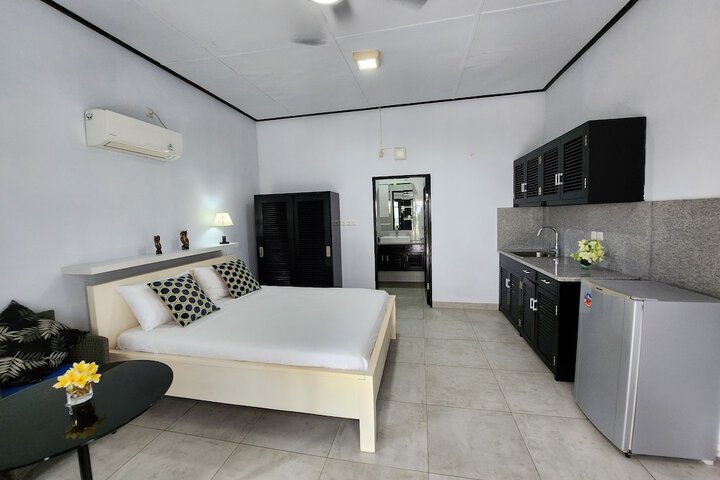 Room 33 of 111