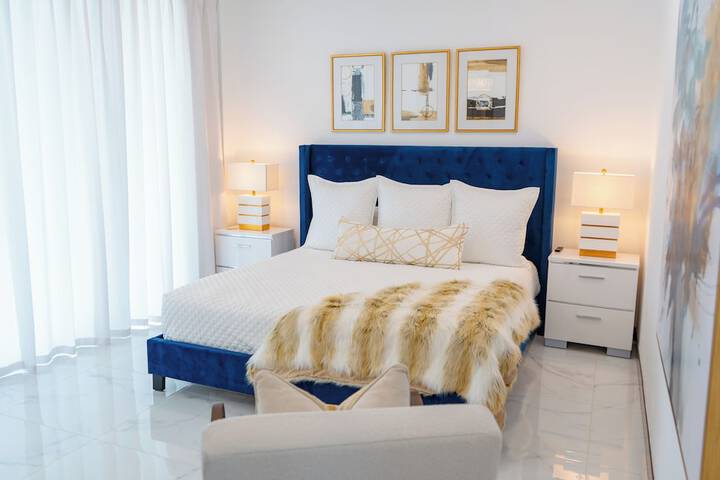 Room 4 of 36