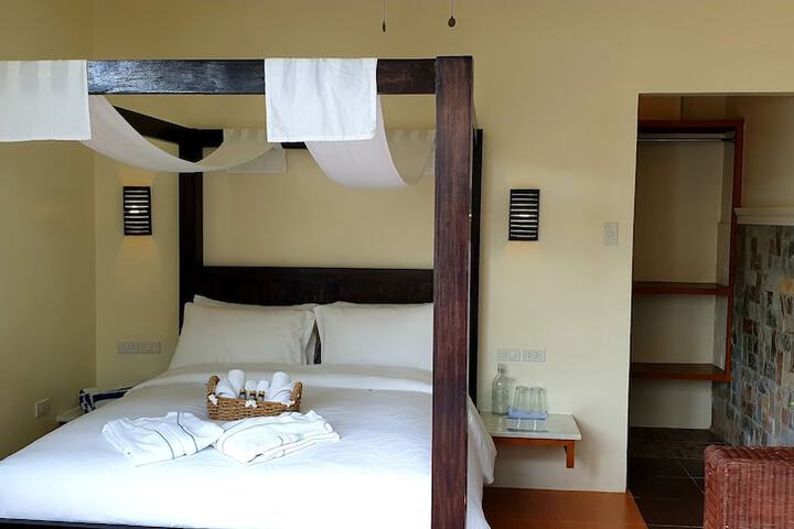 Room 8 of 62