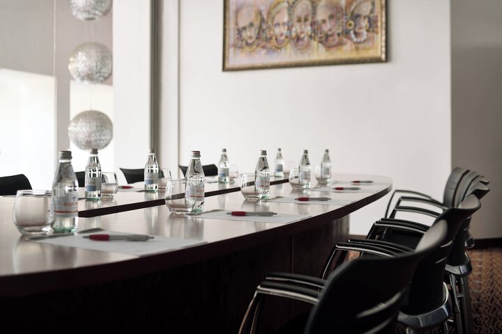 Meeting 33 of 44