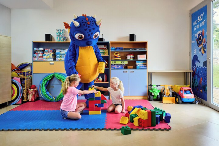 Childrens Activities 64 of 97