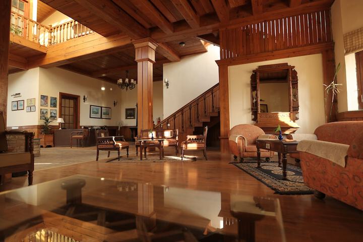 Hotel Interior 4 of 16