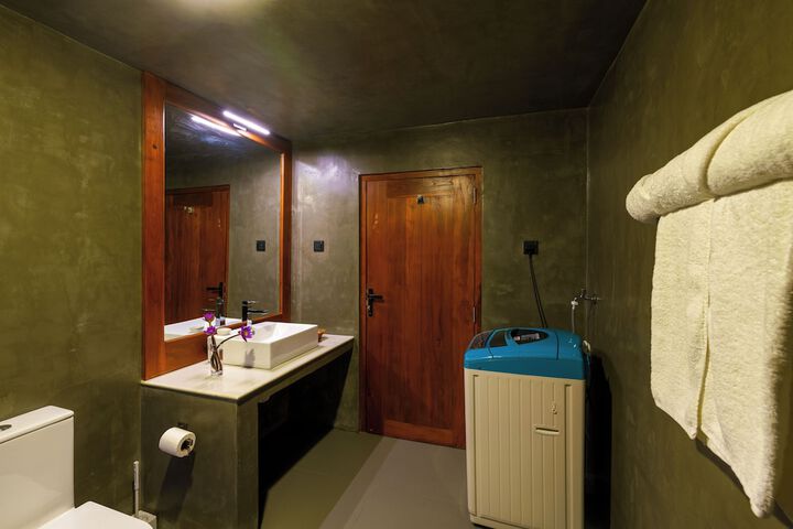 Room 41 of 76
