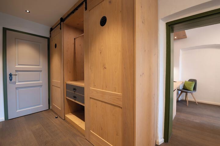 Room 5 of 53