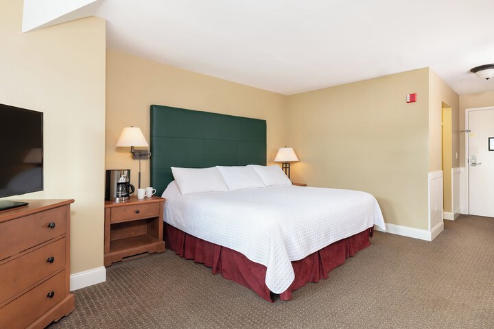 Room 32 of 111