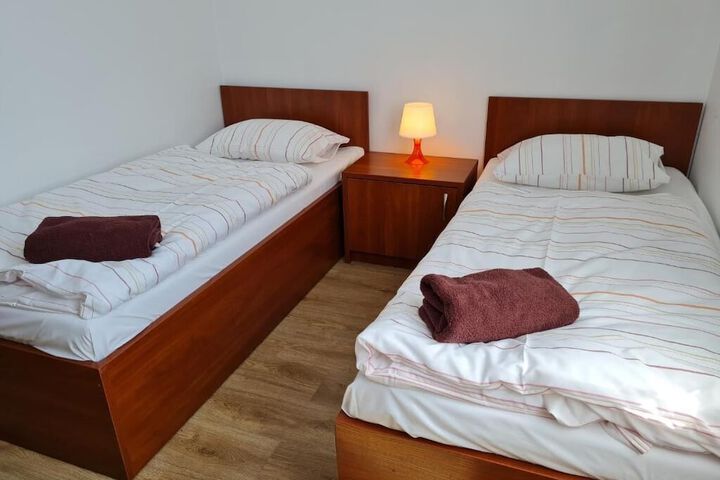 Room 5 of 35