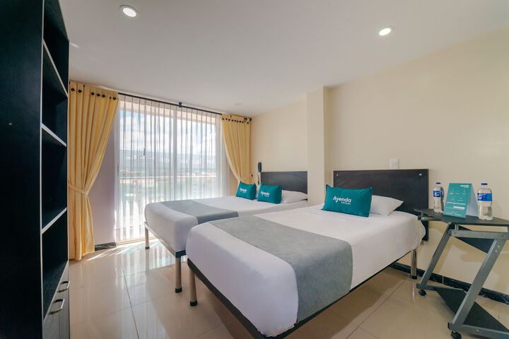 Room 16 of 25