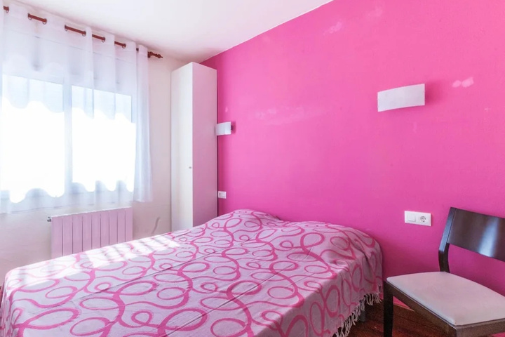Room 2 of 22