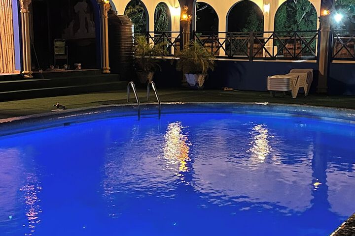 Pool 22 of 37