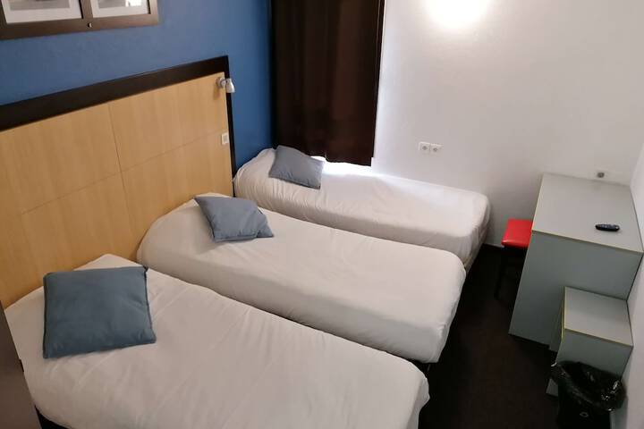 Room 22 of 36